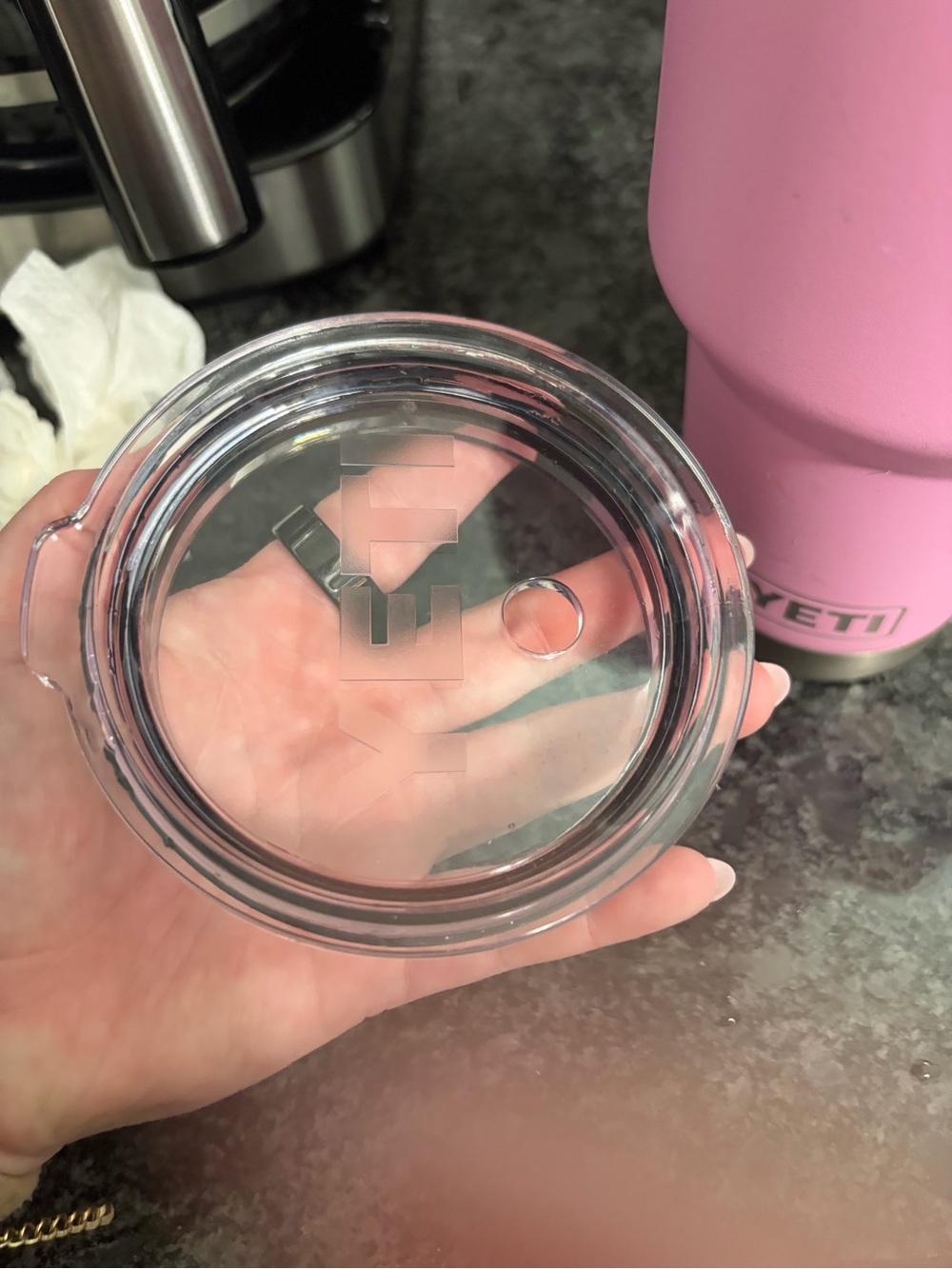 Pink yeti tumbler 35oz with handle and straw - Picture 5 of 6